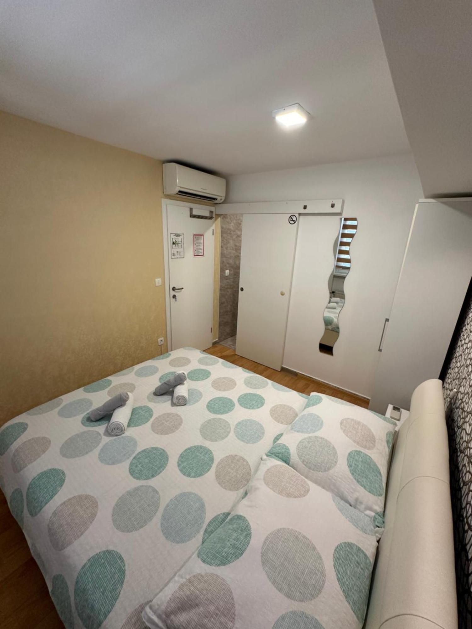 Granada Rooms Ljubljana Bagian luar foto