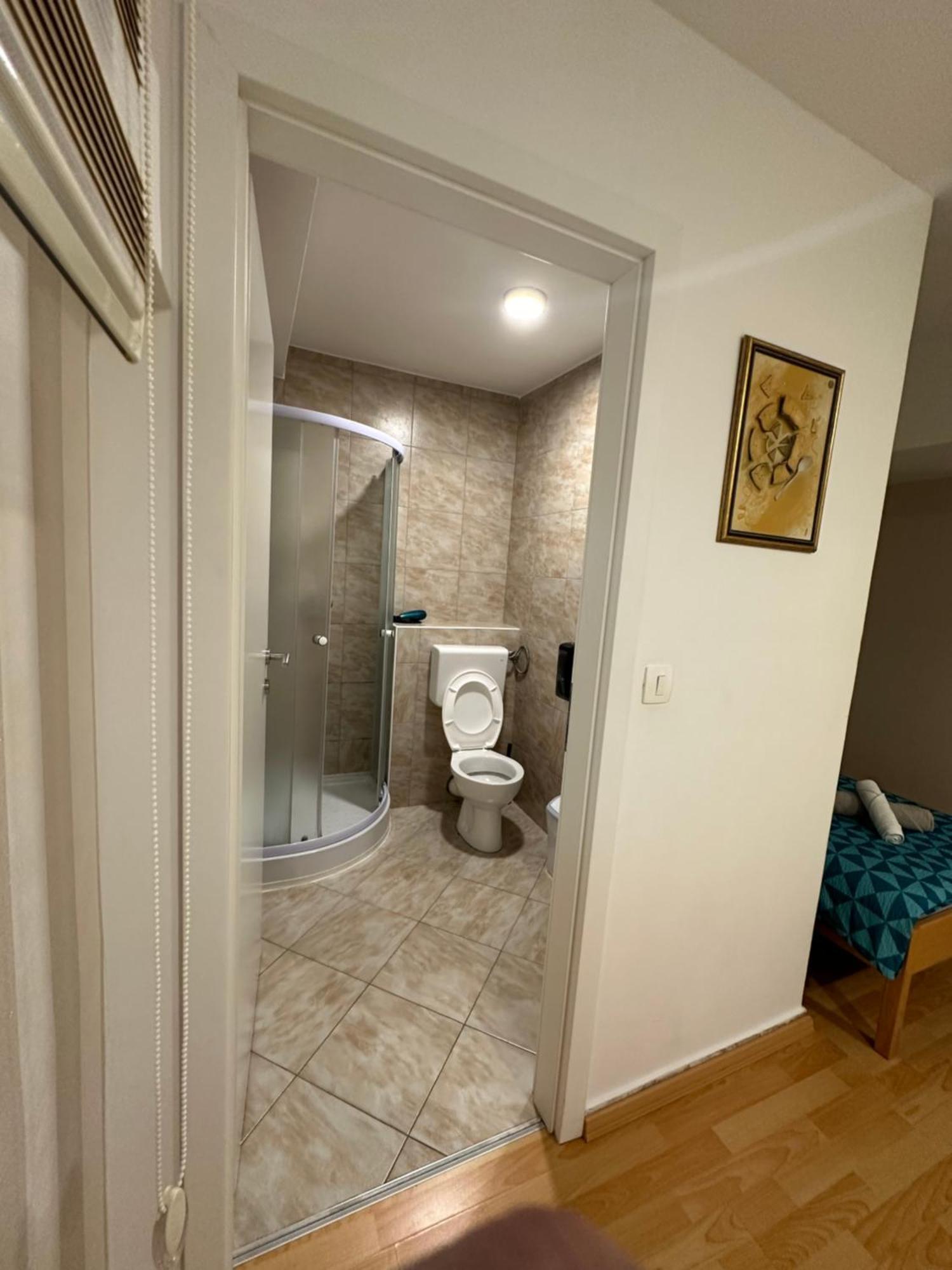 Granada Rooms Ljubljana Bagian luar foto