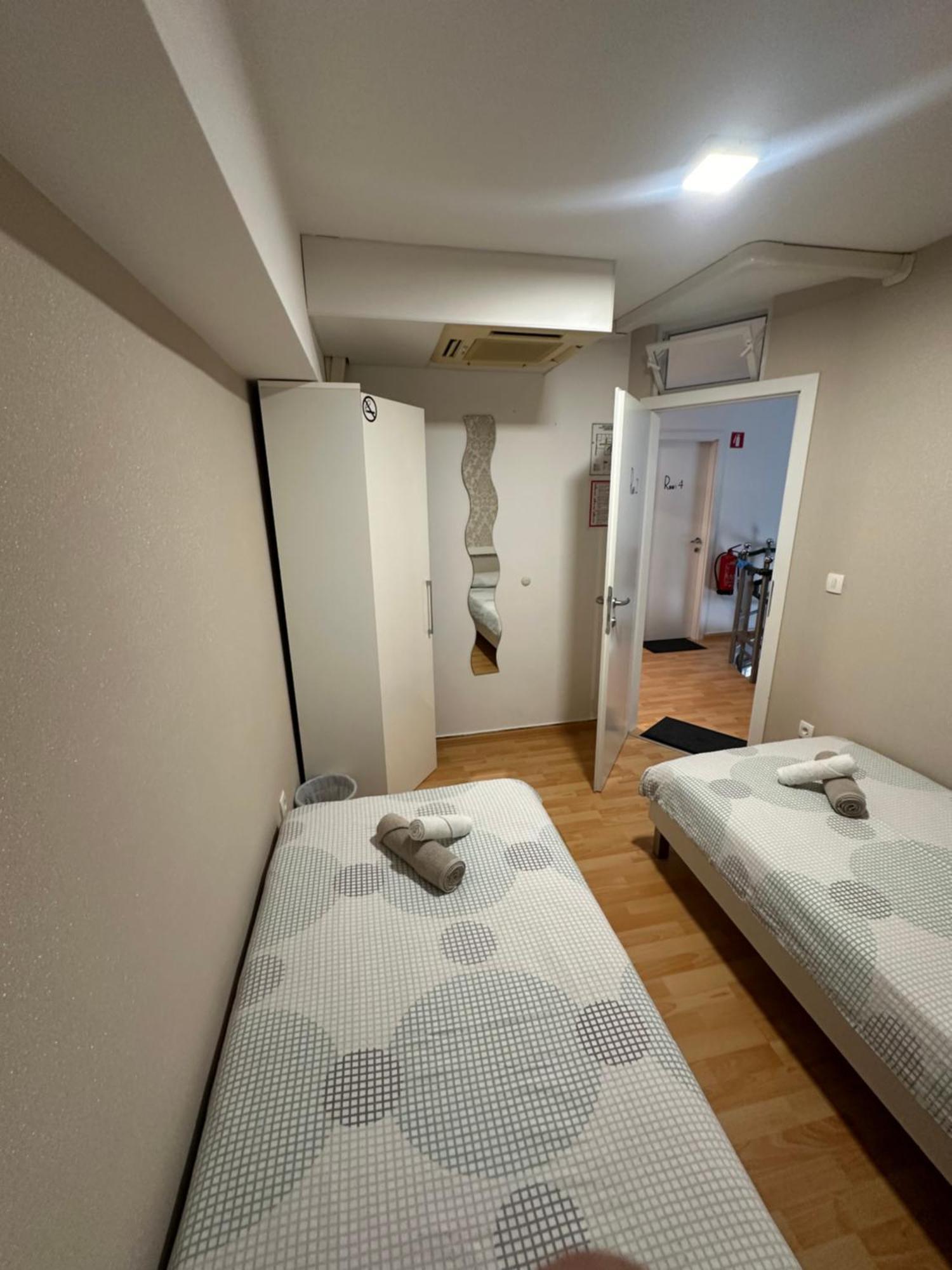 Granada Rooms Ljubljana Bagian luar foto